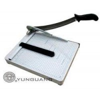 Резак для бумаги сабельный Yunguang YG-BPS-02 A3  с фиксатором металл